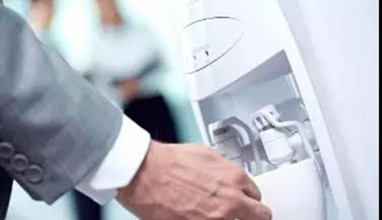 喝水，是個(gè)技術(shù)活兒